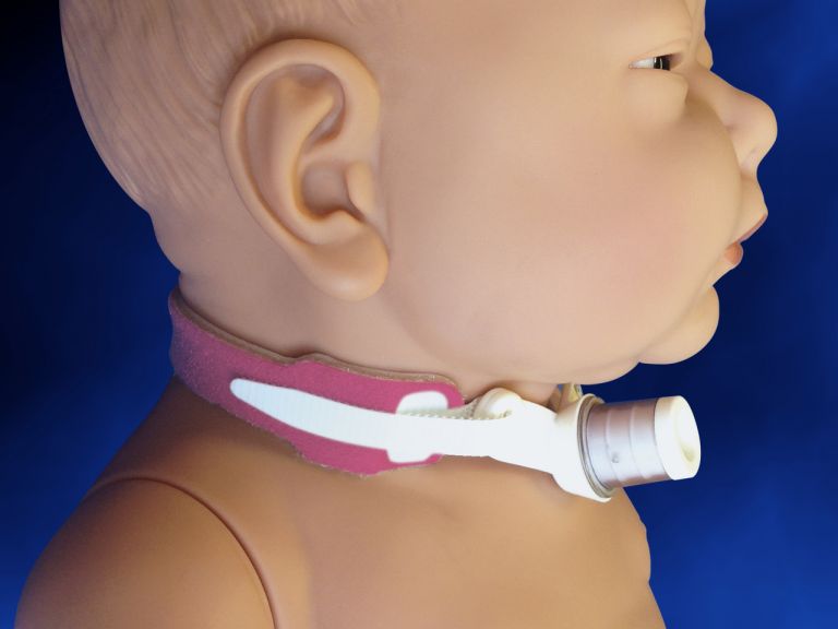 Neotech_Products_EZCare_Soft_Touch_Sujetador_Canula_Traqueostomía_Neonatal_2-min