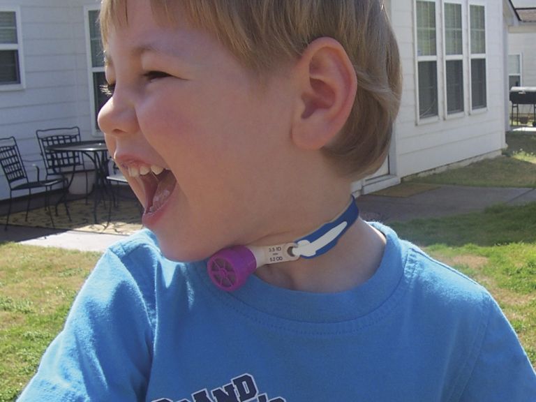 Neotech_Products_EZCare_Soft_Touch_Sujetador_Canula_Traqueostomía_Neonatal_6-min